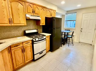 218 Bay 13 St #1, Brooklyn, NY 11214