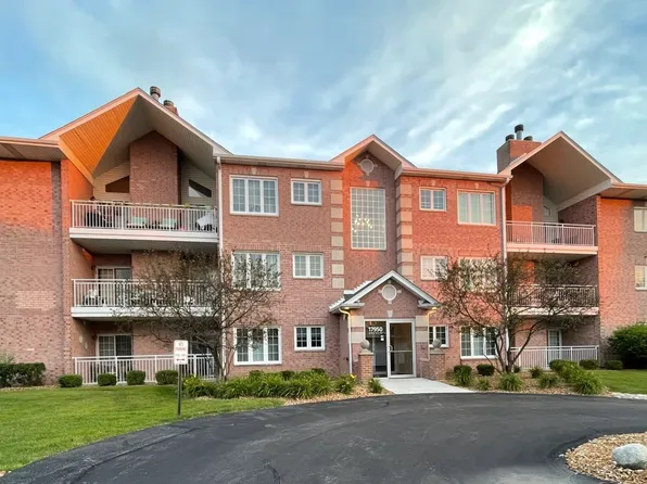 17950 Settlers Pond Way Unit 1A, Orland Park, IL 60467