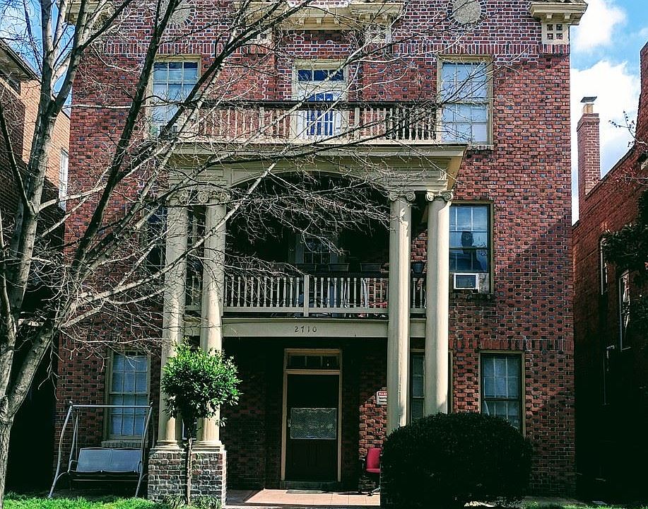 1st image of 2710 W Grace St APT 06
