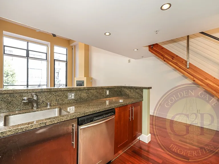 200 Townsend St #1 — Photo 10