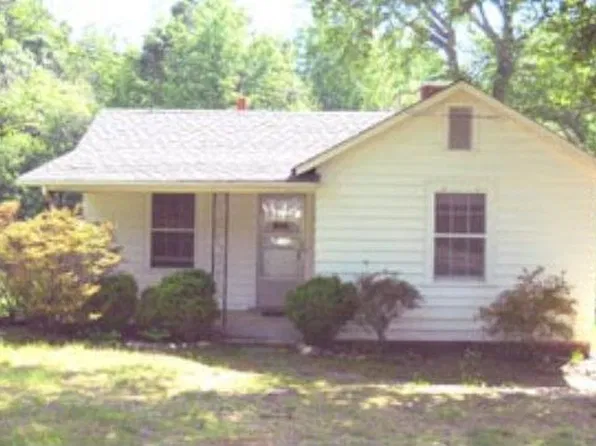 147 Avalon Dr, Danville, VA 24541