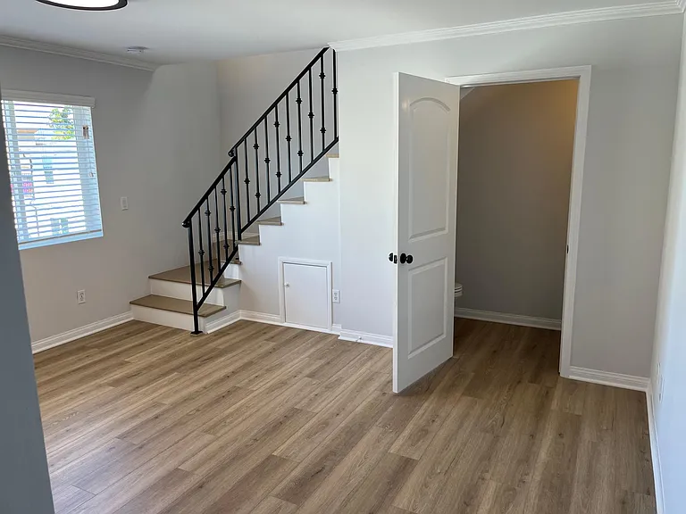 10943 Fruitland Dr #9 — Photo 3