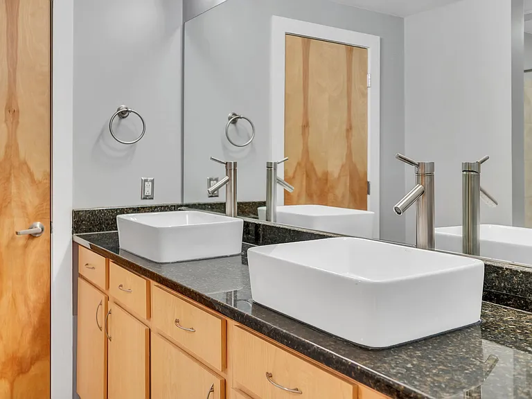 1803 Broadway #430 — Photo 27