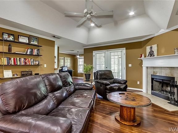 3rd image of 11089 Patton Cir