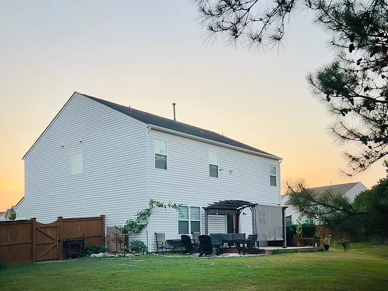 8145 Hovingham Way — Photo 22