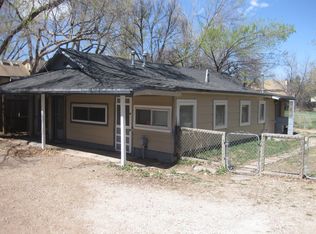 915 1/2 W 10th St, Loveland, CO 80537
