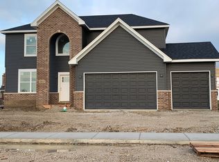 20789 Elwood St, Lynwood, IL 60411