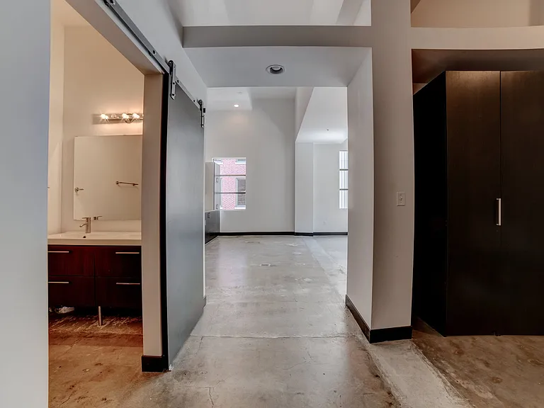 Vandever Lofts — Photo 72