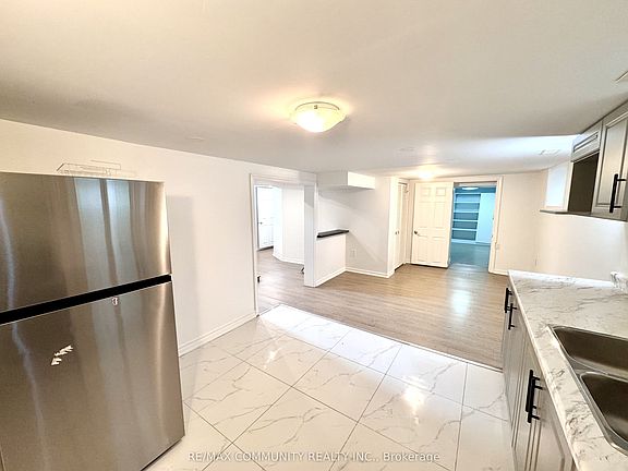 3rd image of 426 Perry St #Basement