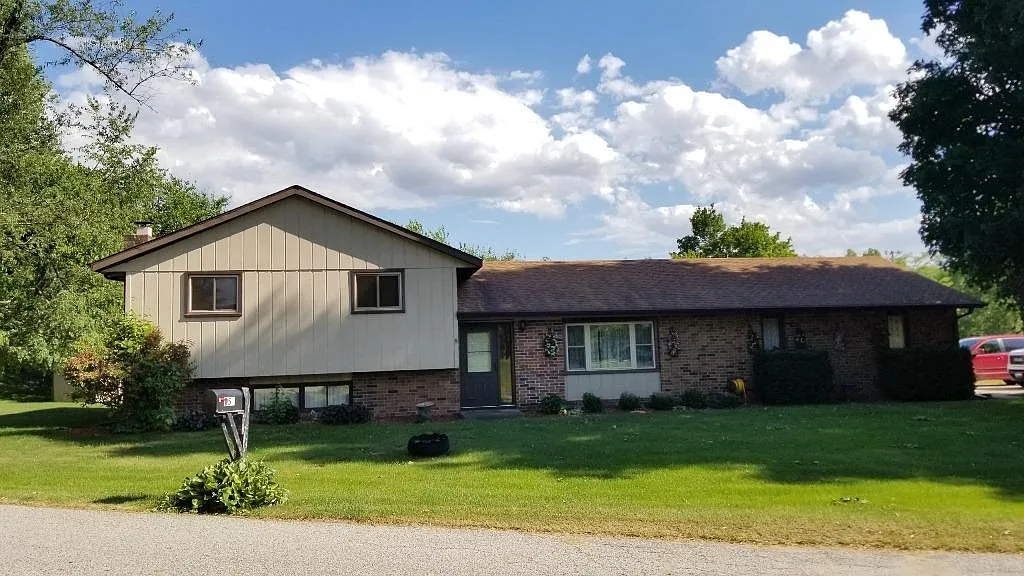 354 Meadow Lark Ln photo 1