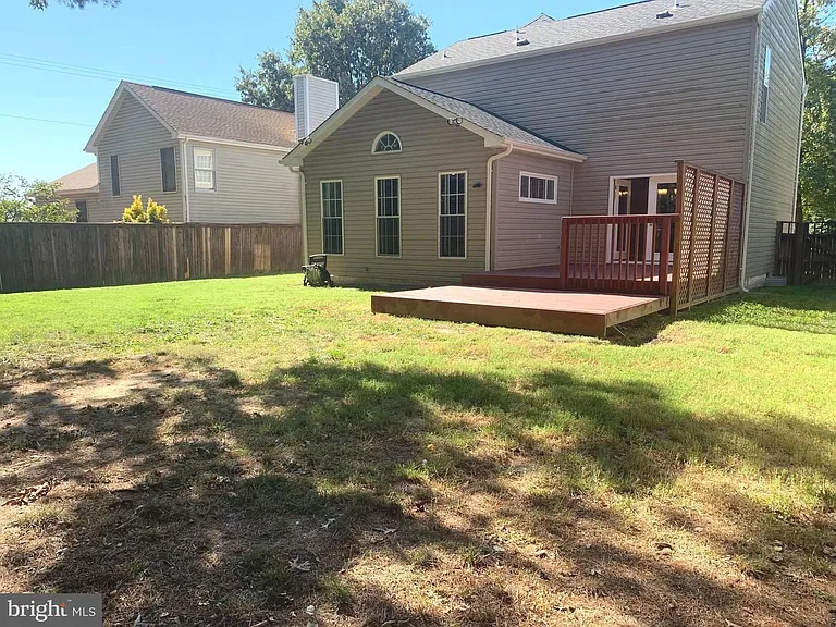7931 Carriage Dr — Photo 42
