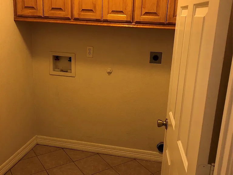 13322 Colton Ln — Photo 30