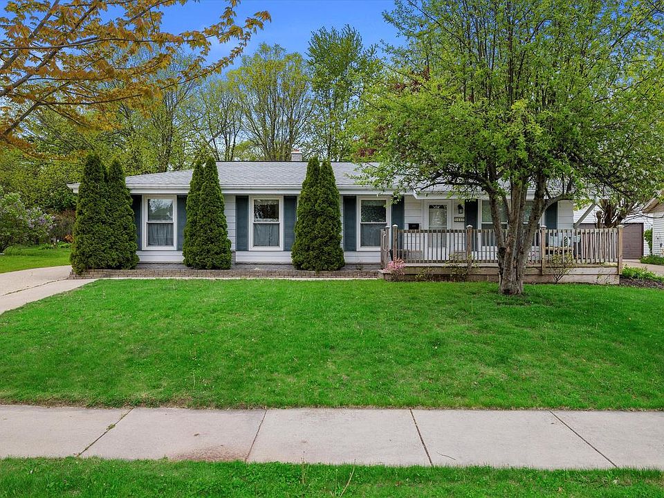 1st image of 1517 Meadow COURT