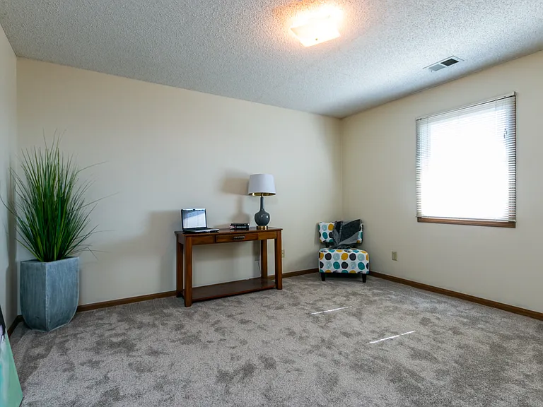 1620 McCain Ln — Photo 12