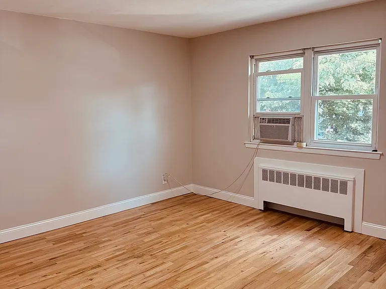 117 Bayview Ave #1B — Photo 12