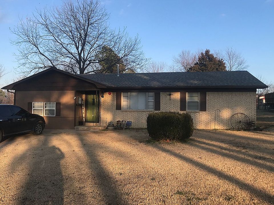 1st image of 129 East Dr