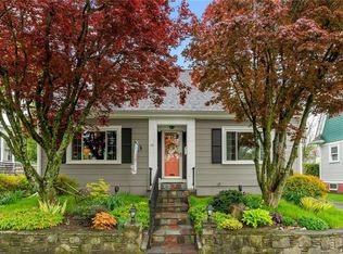 42 Campbell St, Warren, RI 02885