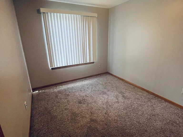 30158 Wedgewood Cir — Photo 6