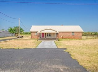 11843 N 1860th Rd, Sayre, OK 73662