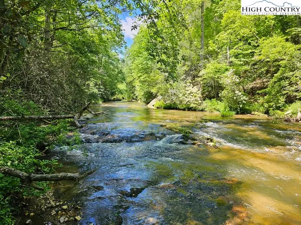 2760 Absher Road, Traphill, NC 28685