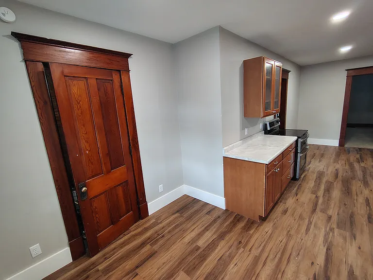 243 S Wayne St #C — Photo 1