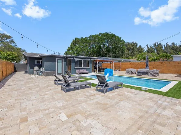 1716 SW 43rd Avenue, Fort Lauderdale, FL 33317