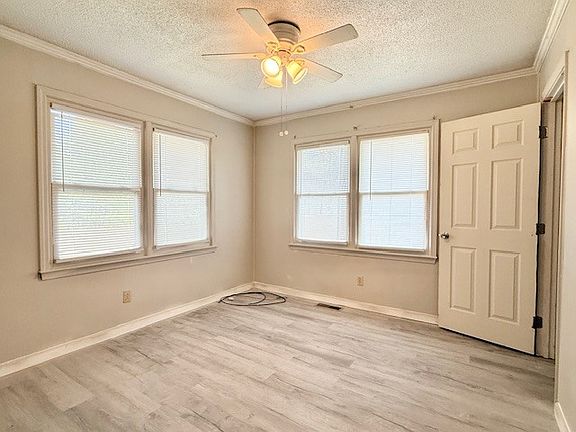 4th image of 677 Old Taylor Rd