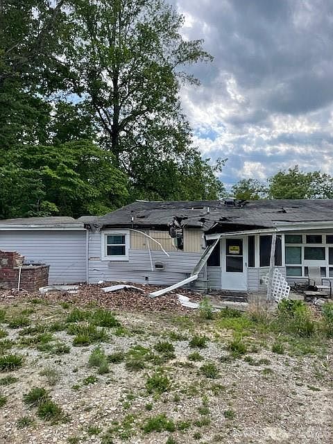 2nd image of 125 Rutledge Dr