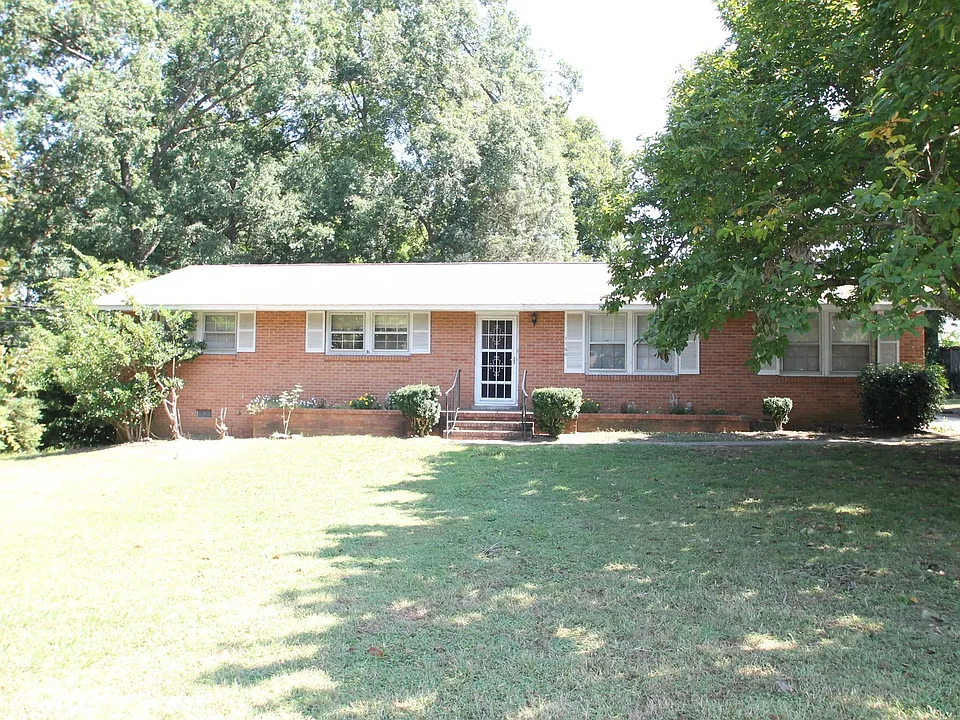 1148 Ebinport Rd