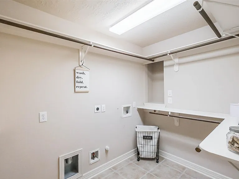 12411 Santiago Cove Ln — Photo 28
