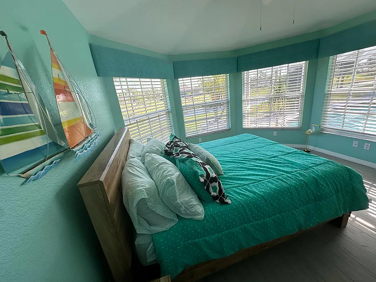 603 Rotonda Cir — Photo 15