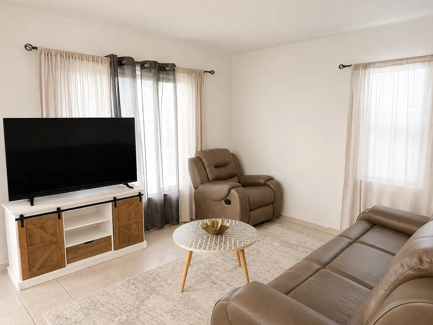 4 bed, 1265 sqft, $1,700 — Photo 4