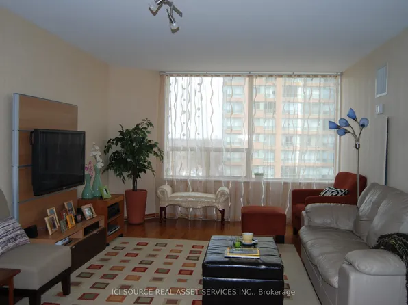 1270 Maple Crossing Blvd #905, Burlington, ON L7S 2J3