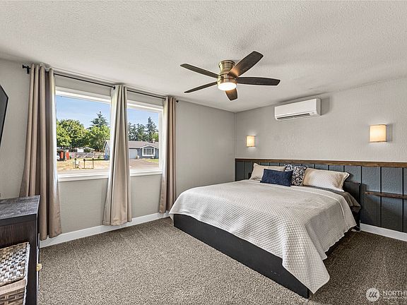 5th image of 4815 219th St Court E