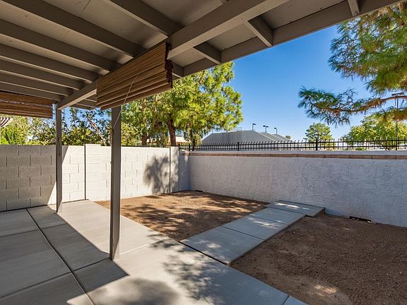 9273 Back Yard
