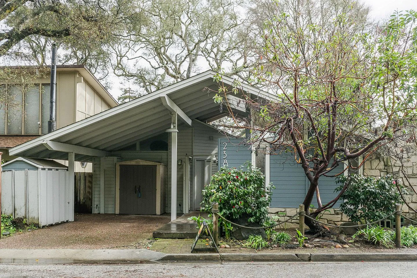 238 Moosehead Dr photo 1