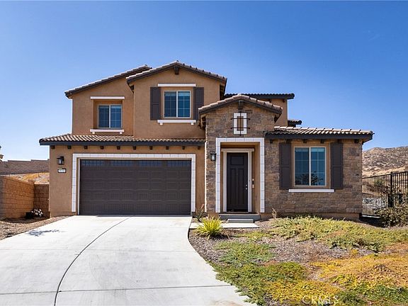 2nd image of 25311 Luna Peak Rd