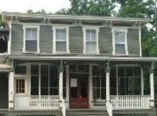 42 Cherry St #2, Red Hook, NY 12571