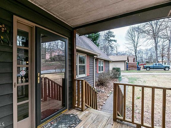 5th image of 1570 Sundale Dr