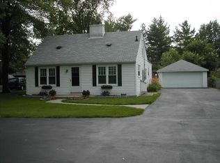 15605 Inkster Rd, Livonia, MI 48154