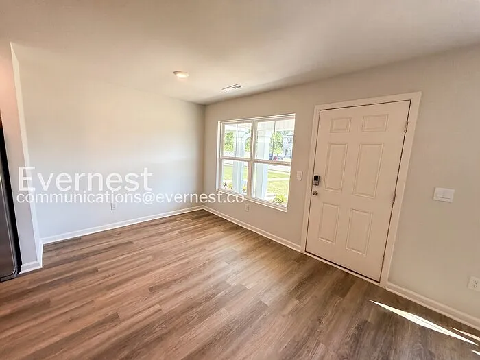 21421 Scuttle St — Photo 6