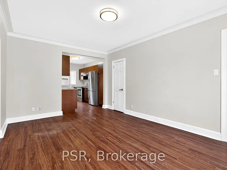 1325 Bayview Ave #L21 — Photo 9
