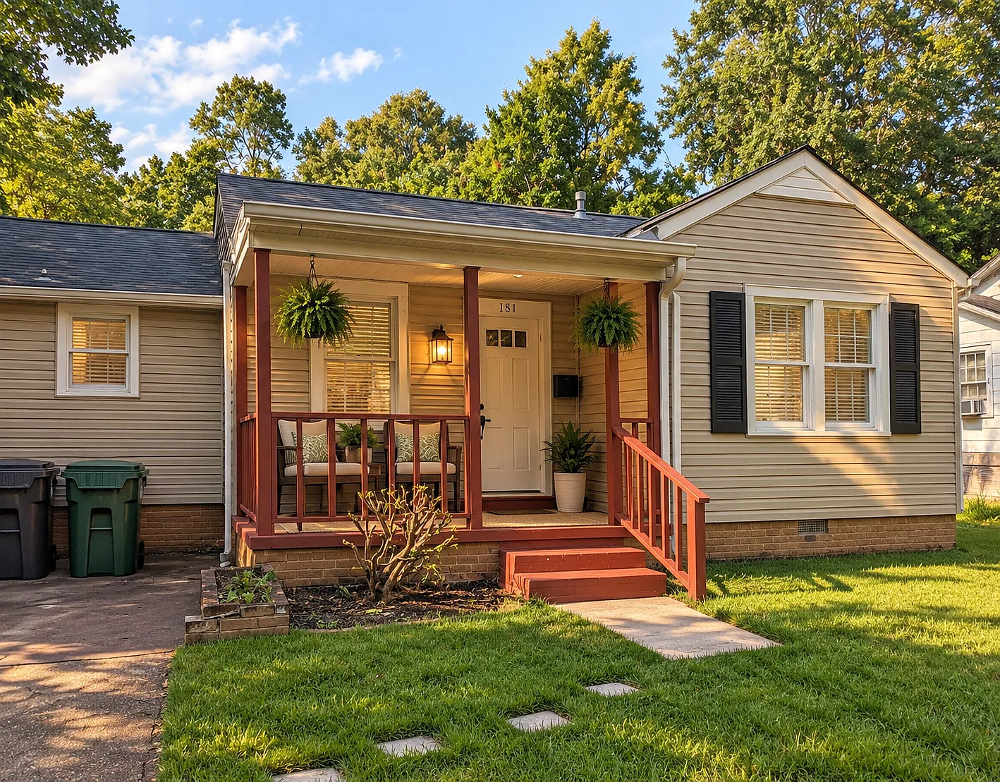 3 bed, 1400 sqft, $1,350 — Photo 1