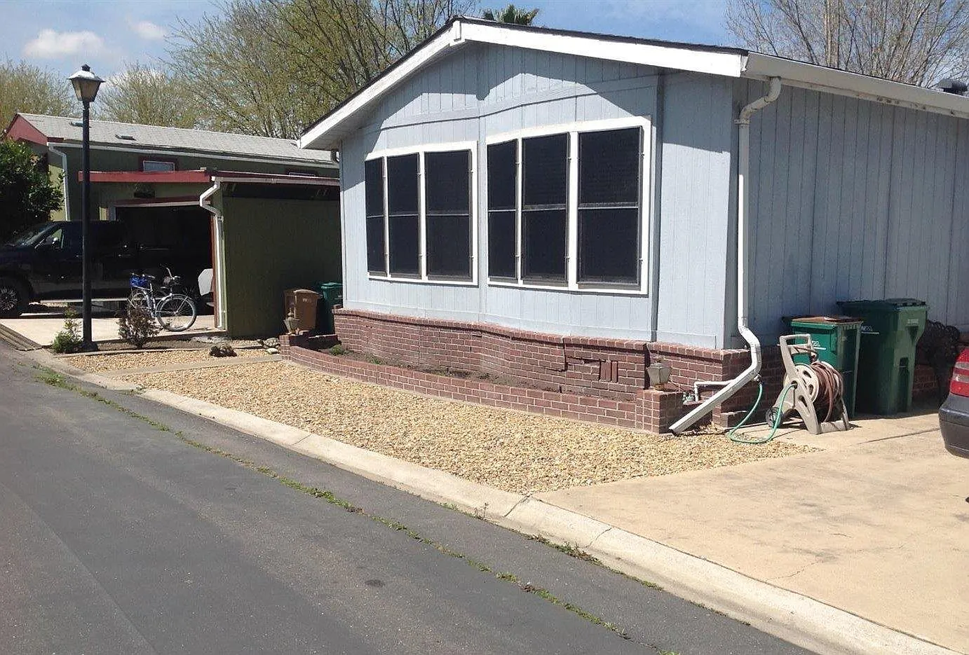 10 Softwind Dr photo 1