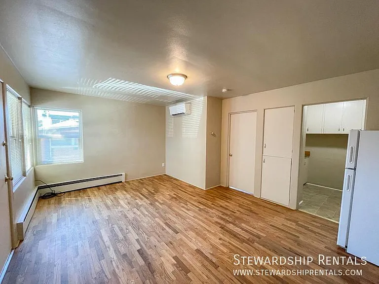 942 E 18th Ave #5 — Photo 4