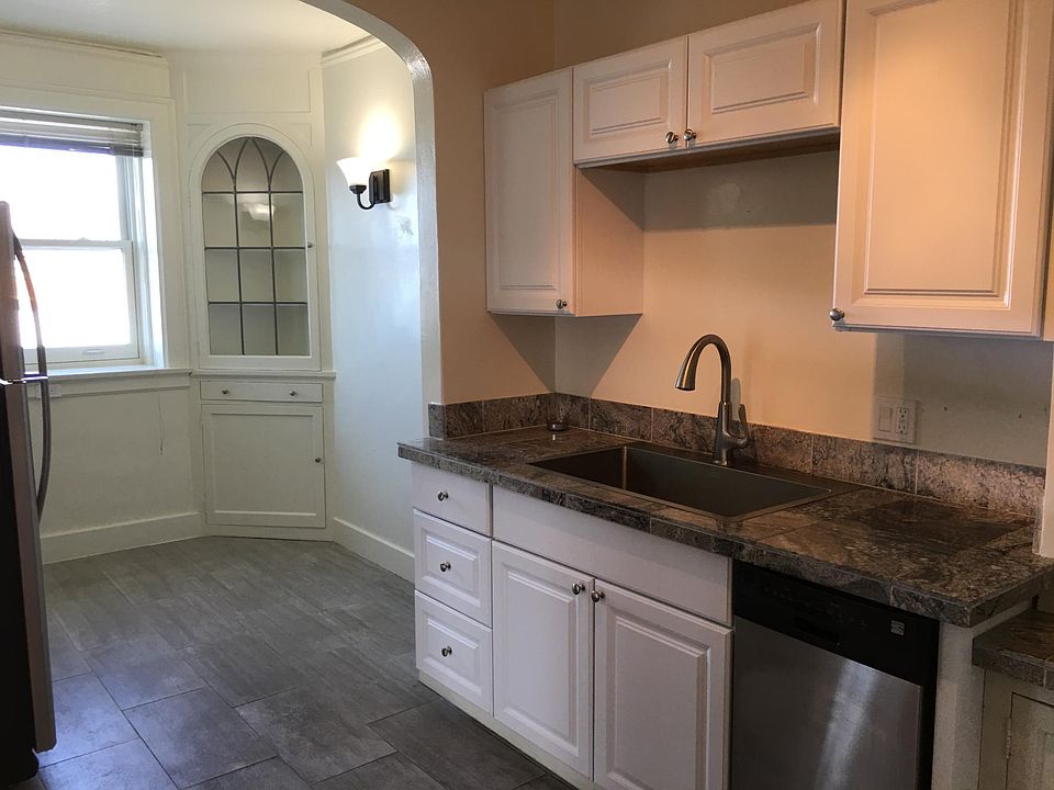 1st image of 117 N Tacoma Ave APT 601