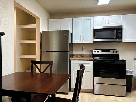 New appliance kitchen.