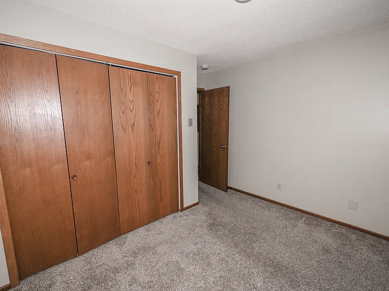 West Willow Apartments — Photo 11