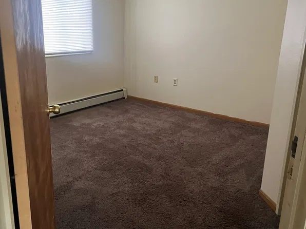 805 Whitetail St #16, Rice Lake, WI 54868