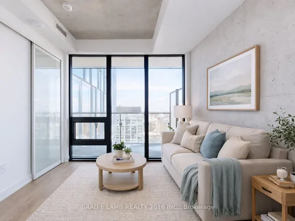 284 King St E, Toronto, ON